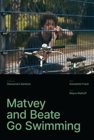 Matvey and Beate Go Swimming Oglądaj w HD online